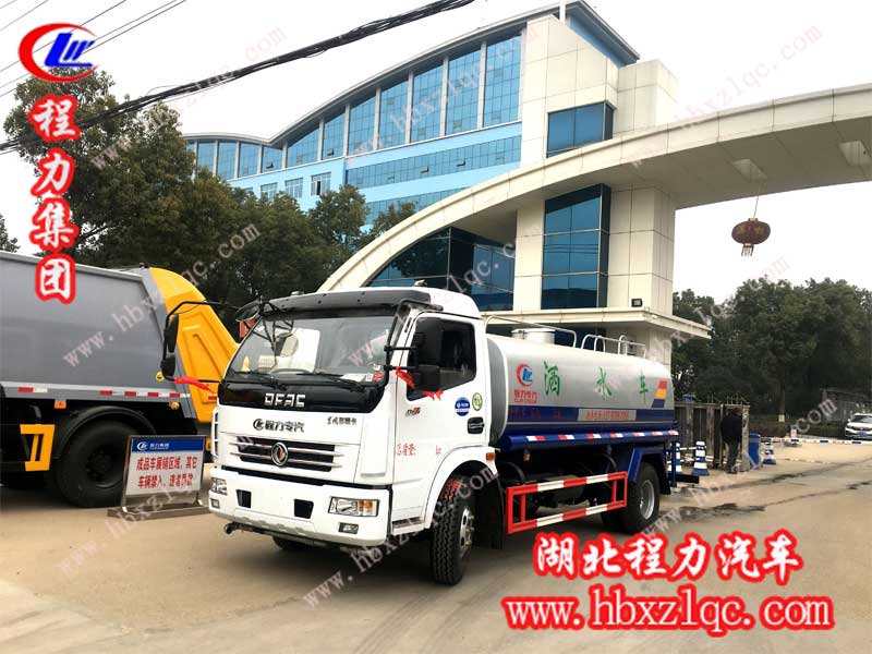 現在是灑水車旺季，大量備車抵不住購買熱浪